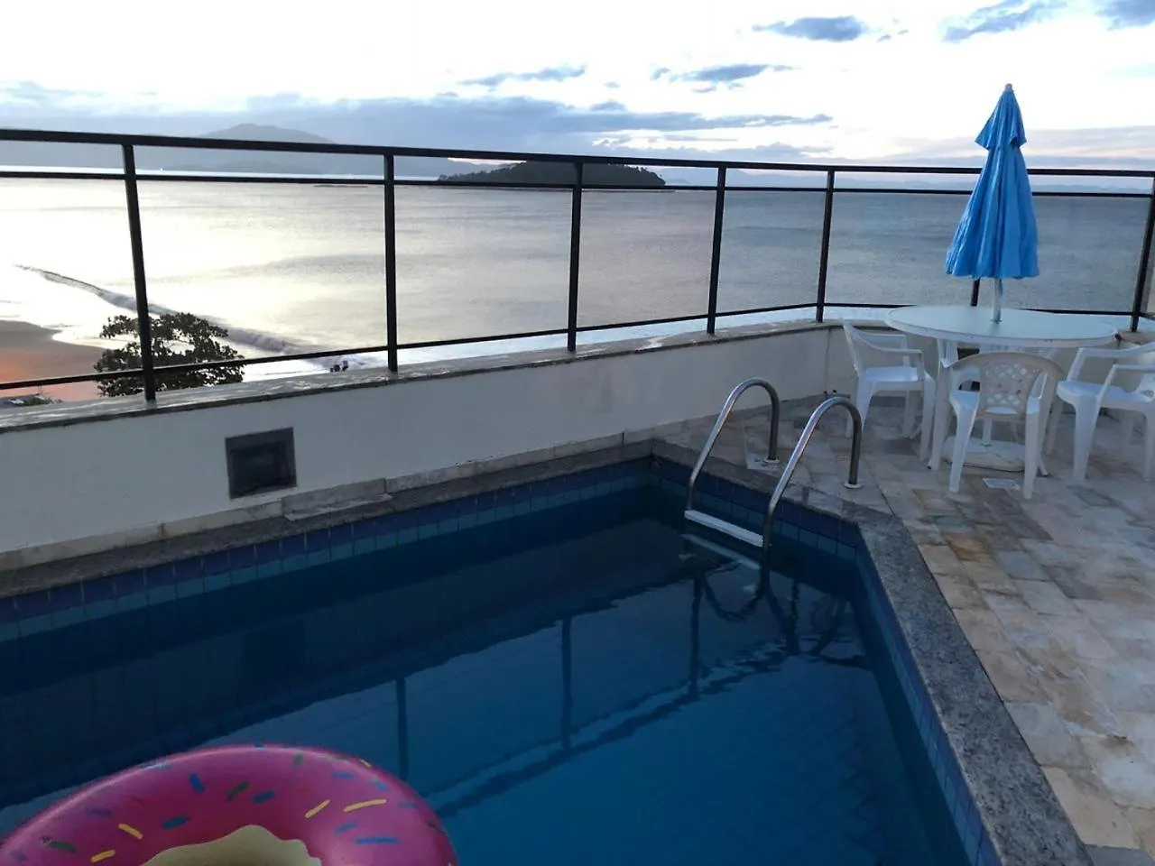 公寓 FlorianópolisCobertura Frente Ao Mar公寓 巴西