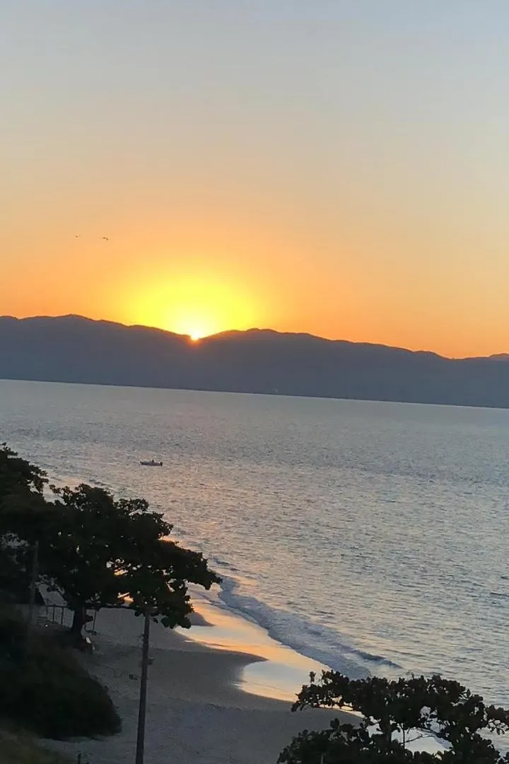 FlorianópolisCobertura Frente Ao Mar公寓 0*, Florianópolis 巴西